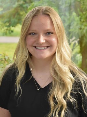 Shayna-McDaniel-aspect-ratio-300-400 Shayna McDaniel